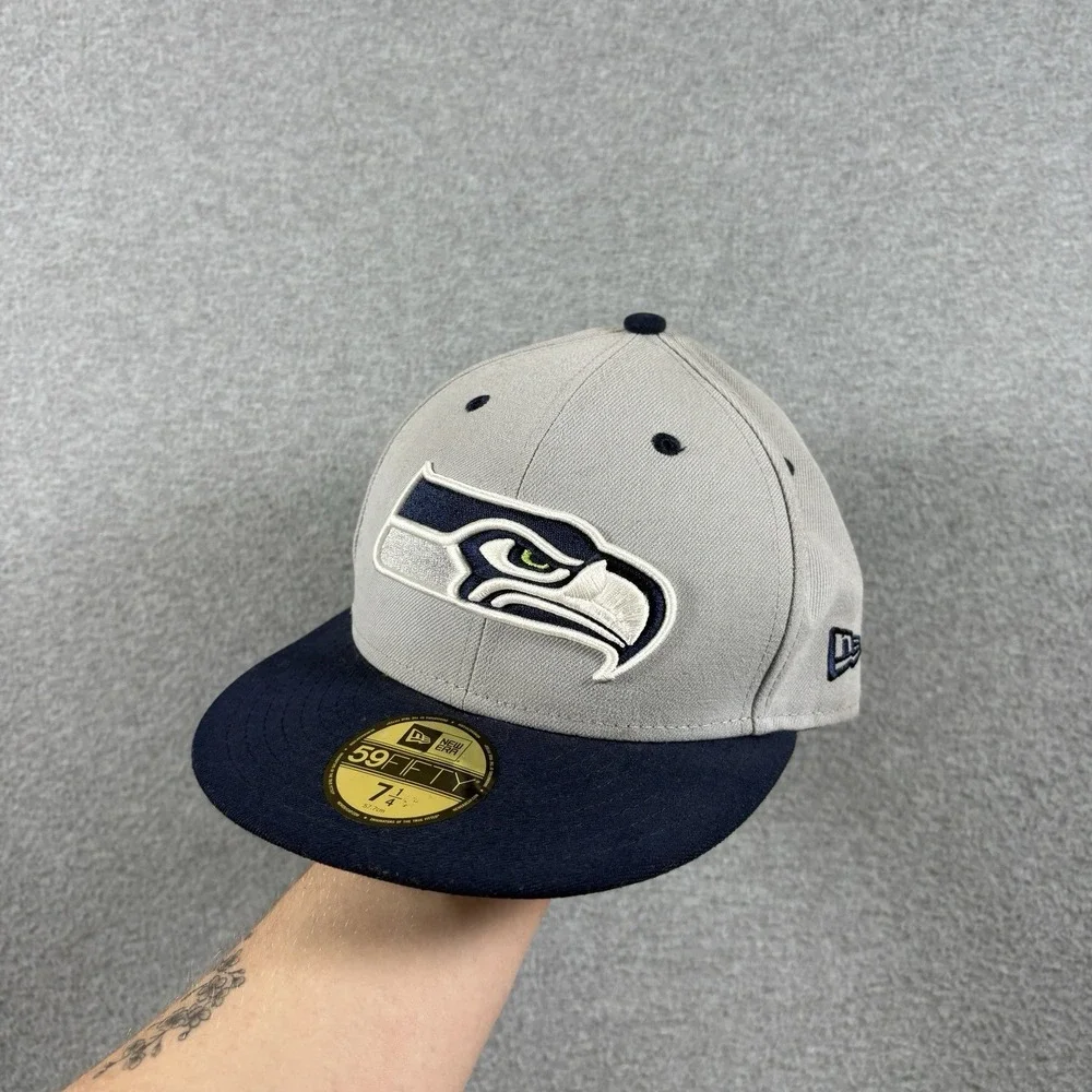 New Era 59FIFTY Seattle Seahawks Fitted Hat Size 7 1/4 Gray Navy Blue Cap NFL